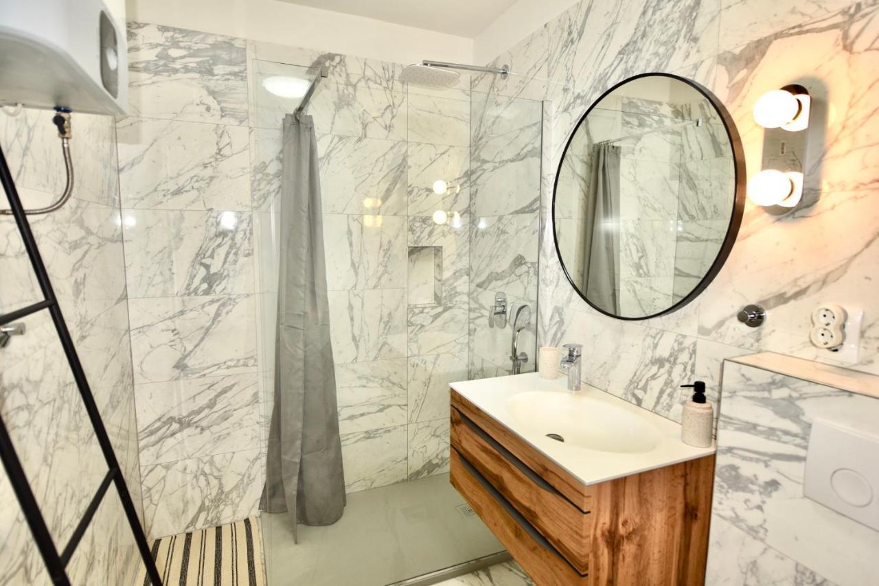 Apartment Ivana Омиш Экстерьер фото