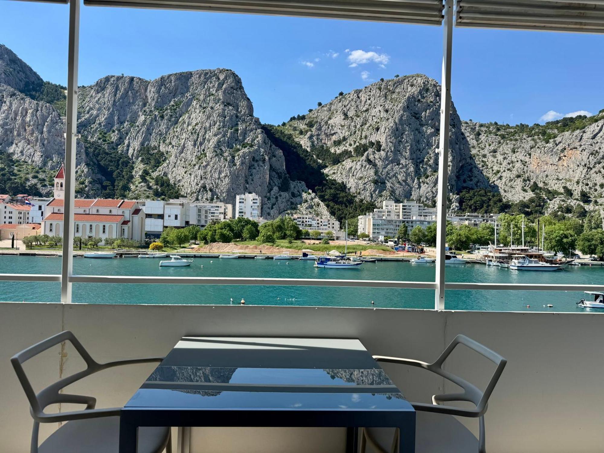 Apartment Ivana Омиш Экстерьер фото
